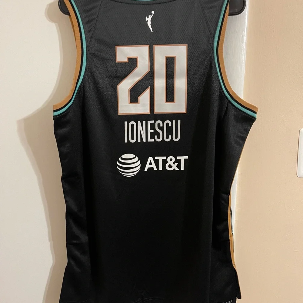 Womens Nike New York Liberty Sabrina Ionescu Jersey - Picture 2 of 3